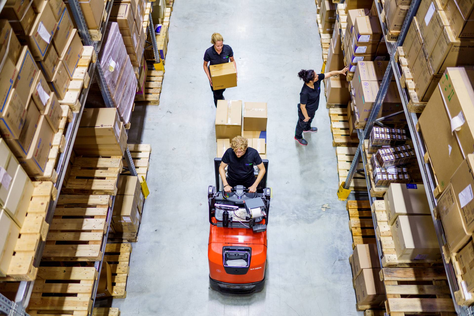 OneMed Skänker stora mängder förbrukningsmaterial till Turkiet och Syrien